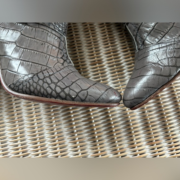 FREEBIRD By Steven Joey Heeled Boots In Stone Croco Leather size 9 - Picture 7 of 14
